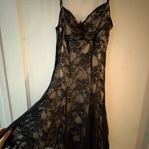 Elegant Black Lace Nightgown